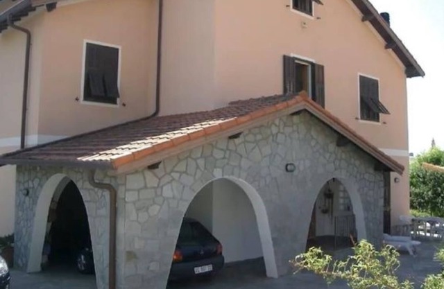House Dino 1 near Enea