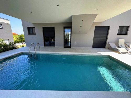 House Dusa