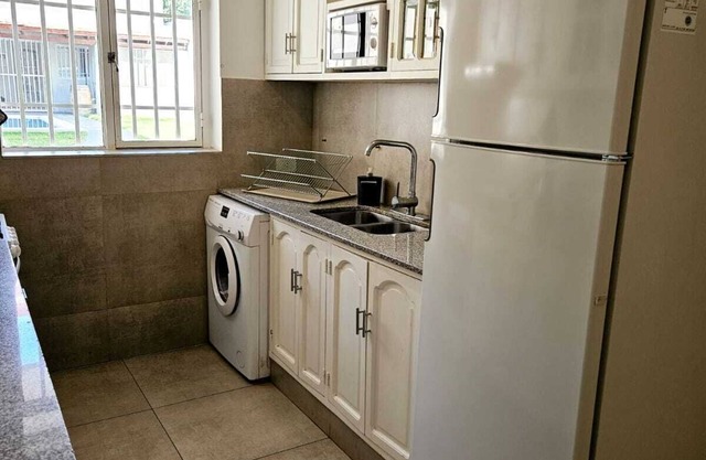 House for 10 pax, with swimming pool, a few meters from Parque General San Martin, in the city.