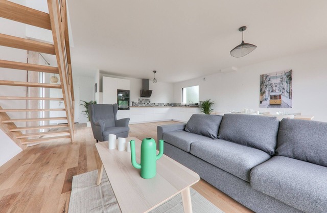 House for 8 - 300m from Rouvran beach