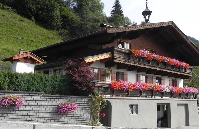 House Fuchsmoosbauer - Holiday Home / 4 or more Schlafr./ You, bathroom, toilet