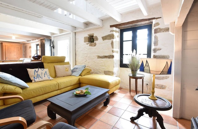 House full of charm with garden,10min from the Pointe du Raz