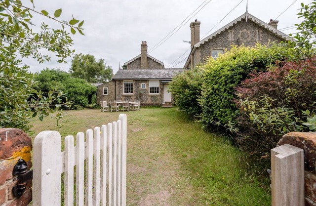 House ∙ 2 bedrooms ∙ 4 guests