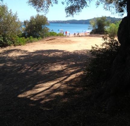 House Giannis Haikos two minutes walk to the beach Peroulia