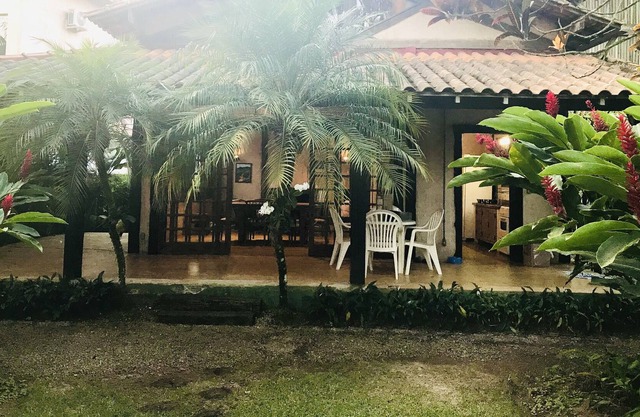 House in condominium in Praia da Baleia