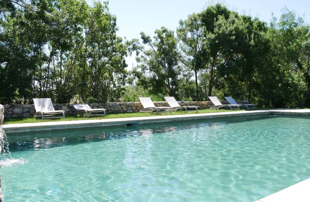 House in Domaine with heated swimming pool 5 minutes from NARBONNE town center