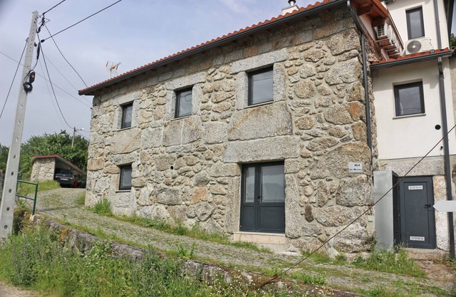House in Gerês for 2 people with fireplace