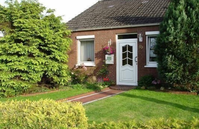 House in Hage with Private Parking