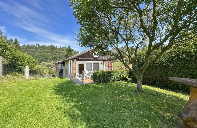 House in the Thuringian Forest with large garden