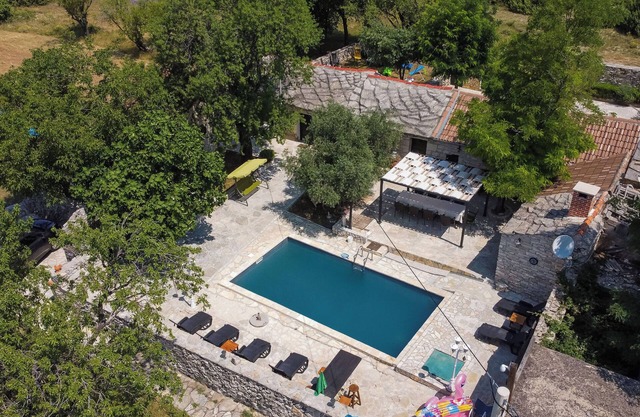 House Jantar (91001-K1) - Buković