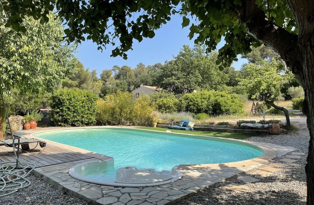 House of 150 m2 5 minutes walk from the beach, quiet location on a plot of 3700 m2
