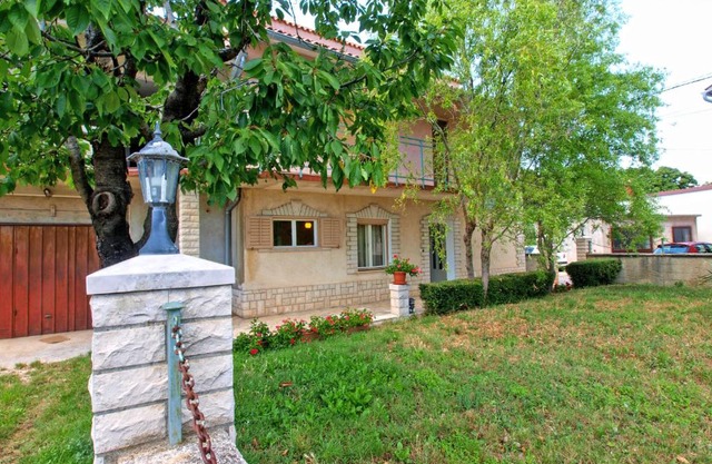 House Rafe 1428