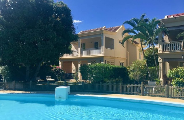 House Seaside & Pool - Flic en Flac