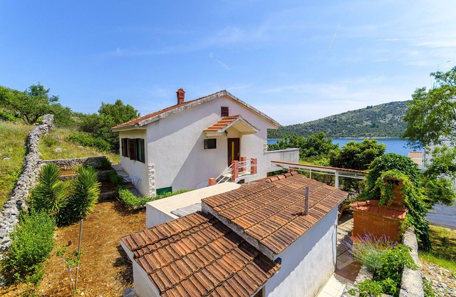 House Stella (17901-K1) - Vinisce