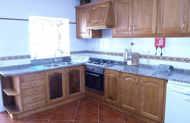 House with 3qrt, beautiful panoramic view of the Coura /Minho river valley and Spain