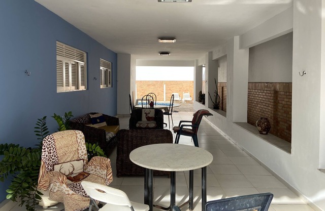 House with pool and barbecue in Ponta Negra