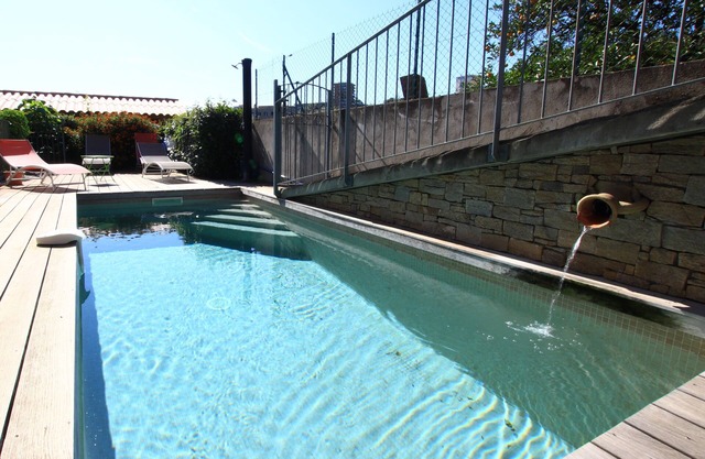 House with pool and garden