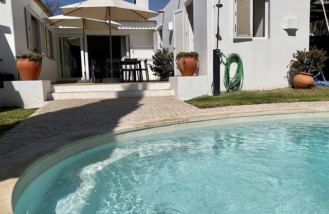 House with private pool, air conditioning, near beach
