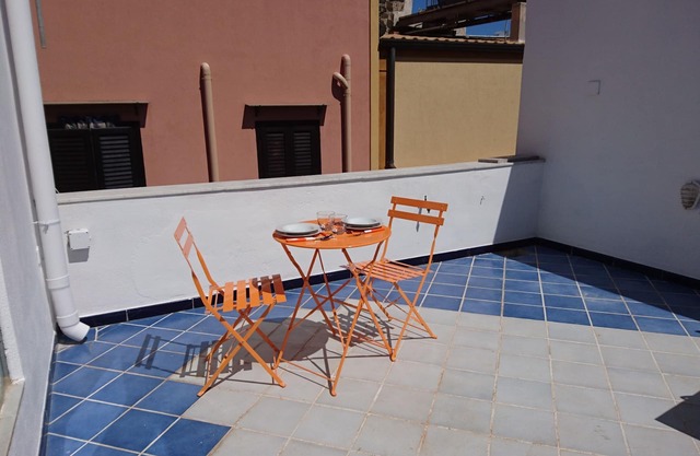 House with sunny terrace in the heart of the village (renovated in 2016).