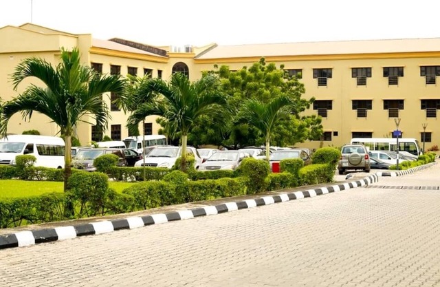 House5 Royal Comfort Ltd