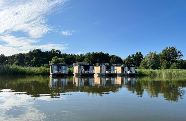 Houseboat in Łazy near Lake Jamno