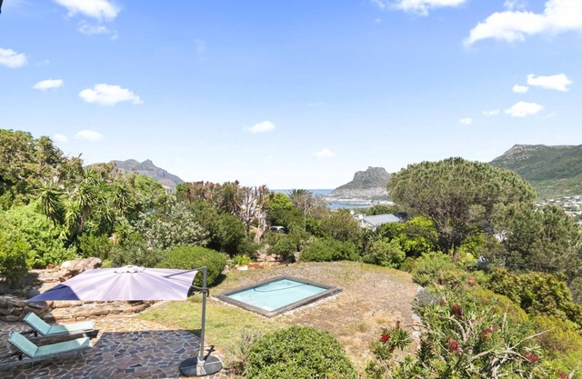 Hout Bay Coastal Villa with Mountain Views