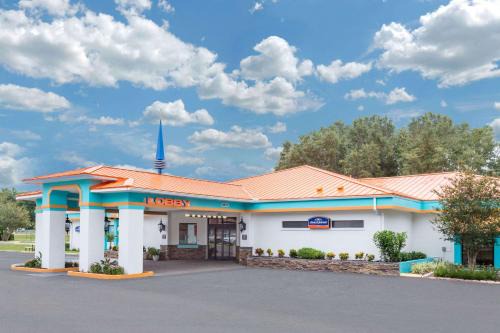 Howard Johnson 