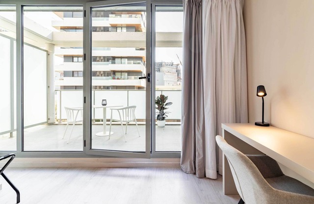 HQ Arena Hotel