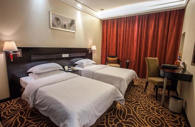 Hua Shi Hotel