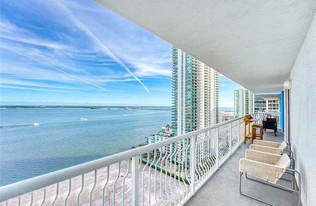 Huge Condo Miami Brickell 3bdr 2bth Free Parking