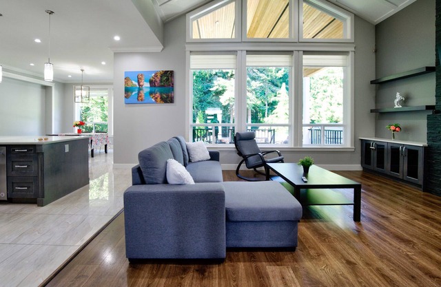 Huge Lux Home, 7 bdrm, AC, Sleeps 18, Pool table