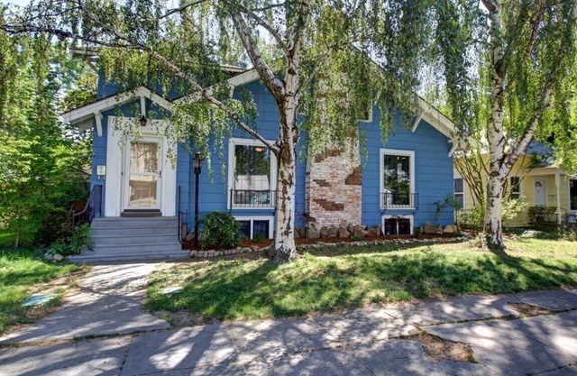 Huge Pet-Friendly House in Hyde Park