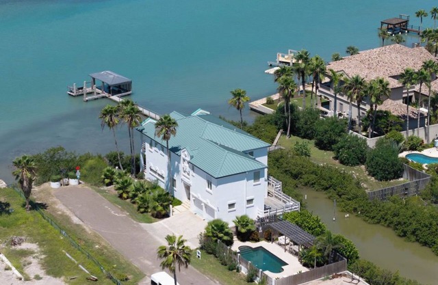 Huge Private Bayfront Oasis! Private Pool/Amazing Water & Sunset views!