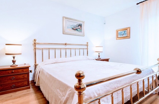 HUGE SPOLETO VILLA/EXCLUSIVE POOL/SLEEPS 18