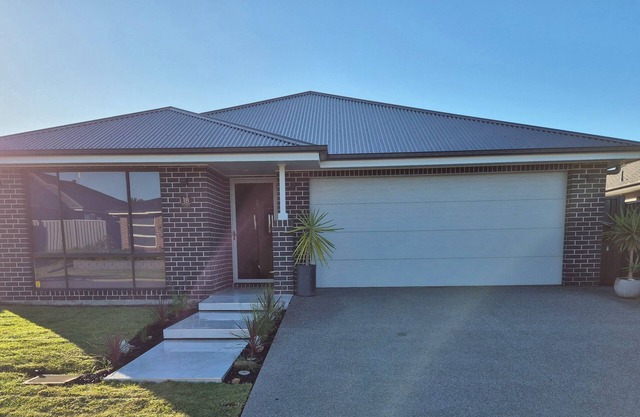 Hunter Valley escape- 5 mins to the local wine region and 10 mins to centre.