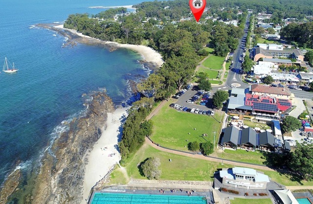 Huskisson Beach Holiday Villa - Jervis Bay