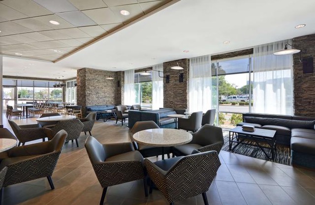Hyatt Place Fresno
