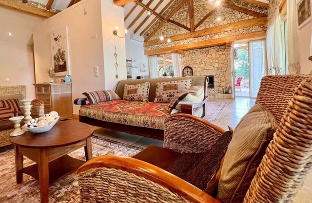 Hydrangea Hideawa Beautiful guest house for two people on the bank