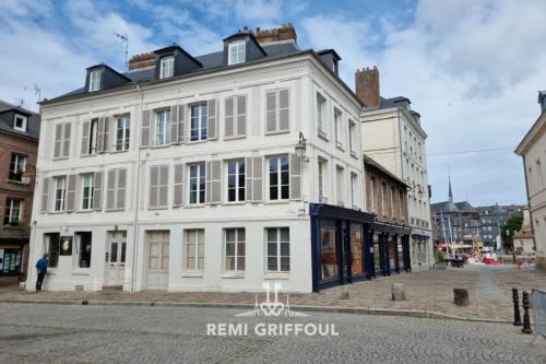 Hypolite 3 Beautiful Apartment 80 meters from the Port of Honfleur 4