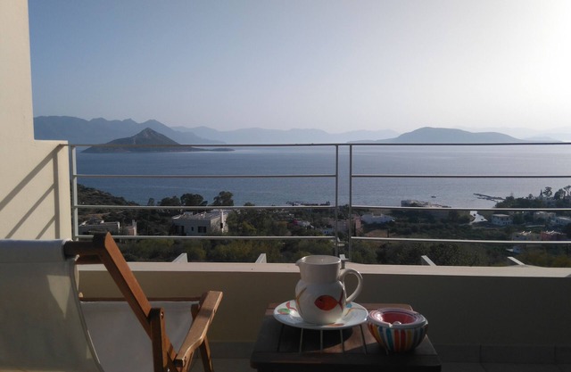 "I and the sky". A holiday retreat with breathtaking sea view facing the sunset.