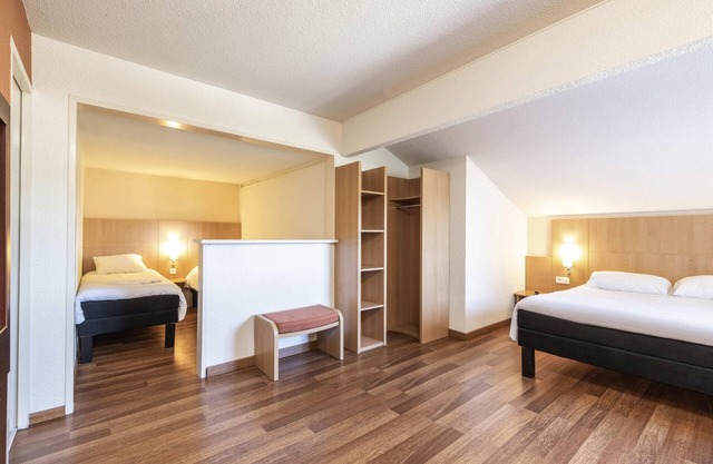 ibis Issoire