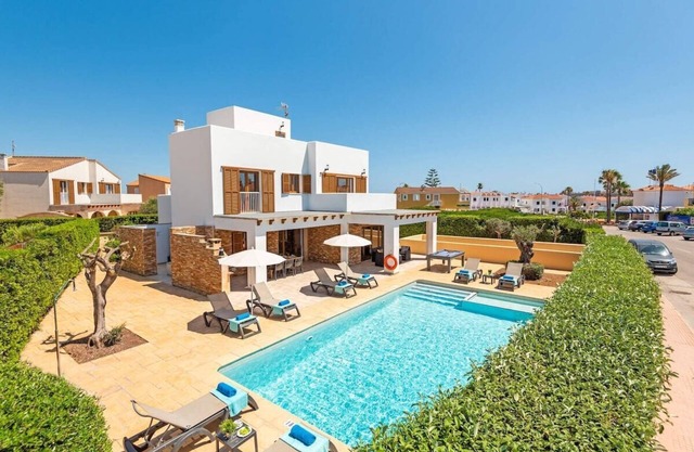 Ibiza 4 bedroom villa, Cala'n Blanes
