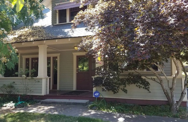 Ida's Cottage Jacksonville