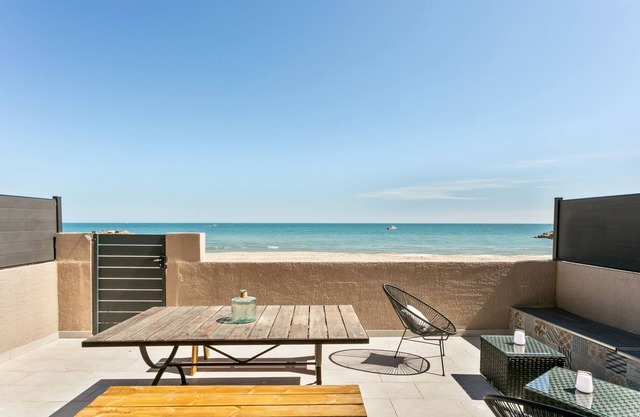 Ideal in Palavas: AC, terrace, direct beach access☀