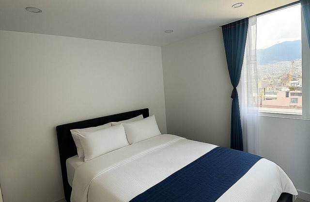 Ideal lodging in Bogota with privileged location 2