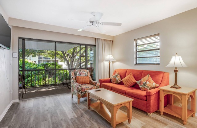 Ideal Naples Getaway W/Shared Pool, Tennis Courts, & Central AC