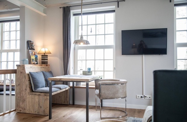 "Idyllic vacation apartment in Neßmersiel: experience relaxation, beach & sea!"