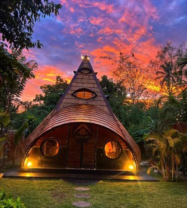 Igabara Hobbit House