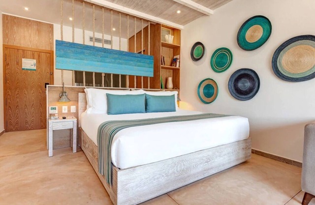 Immerse Yourself in the Beauty of Holbox! Outdoor Pool, Walk to Beach