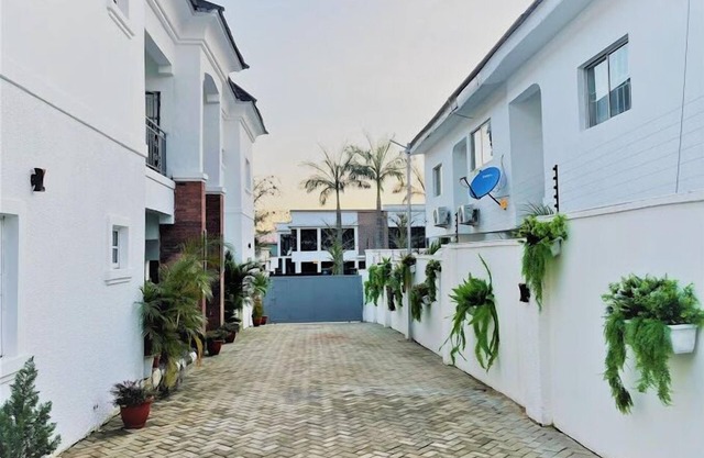 Imperio Apartments